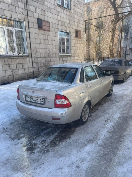 Лада приора 1 2011 года