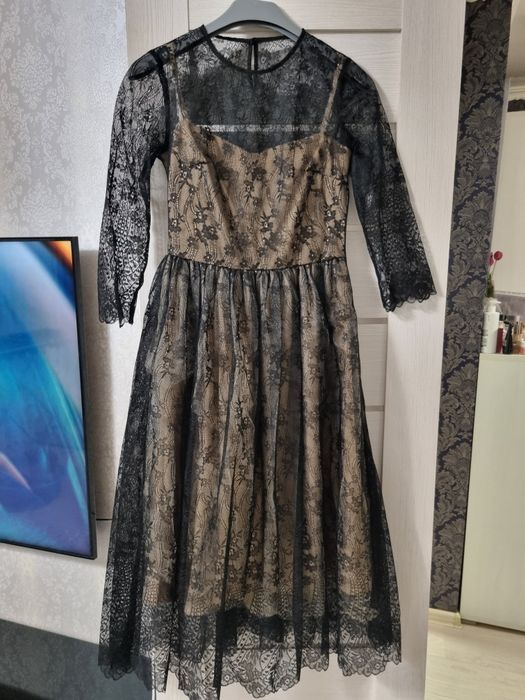 Продам новое шикарное платье.