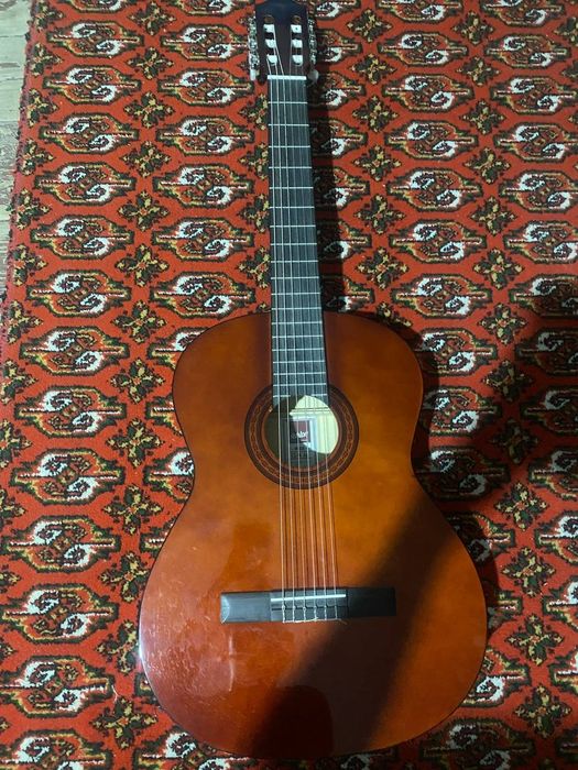 Klassik gitara ovozi zur yangi