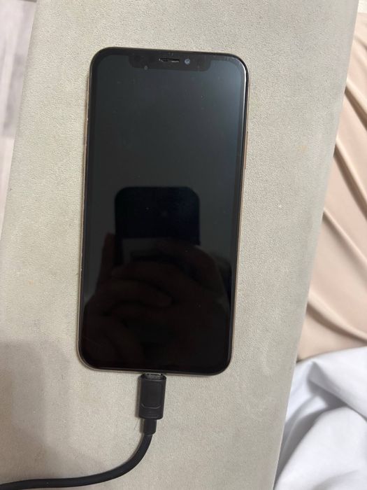 iPhone xs хороший