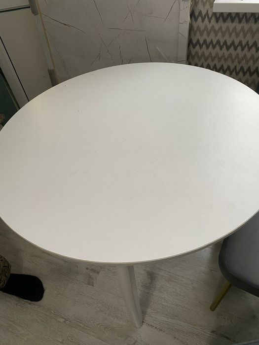 Продается Круглый стол