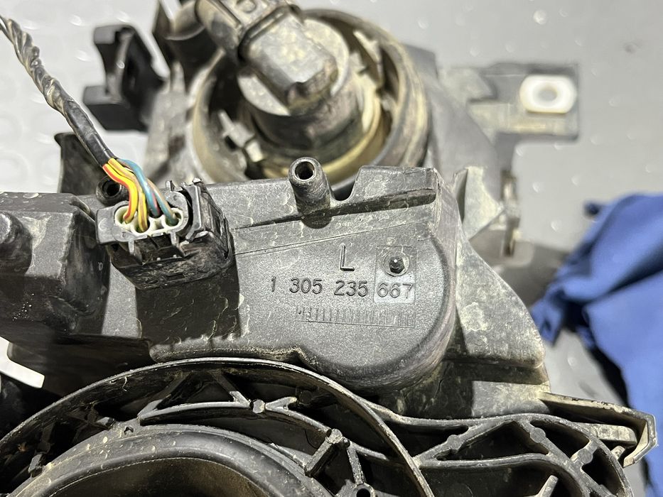 Ляв фар за BMW E46 Compact