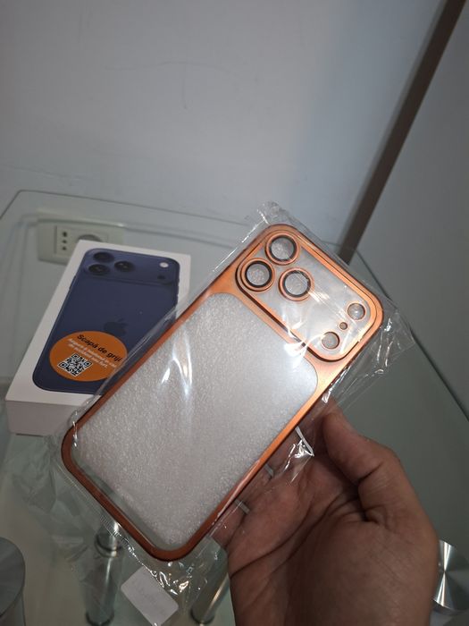 iphone 17 pro max huse si privacy ecran protectie