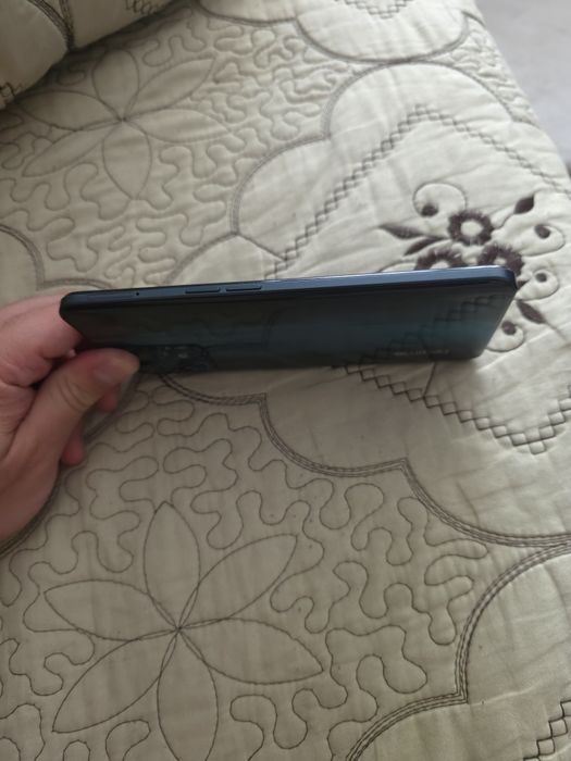 Vând Realme 9 pro+