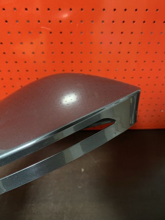 Capac oglinda retrovizoare dreapta Vw Passat B9