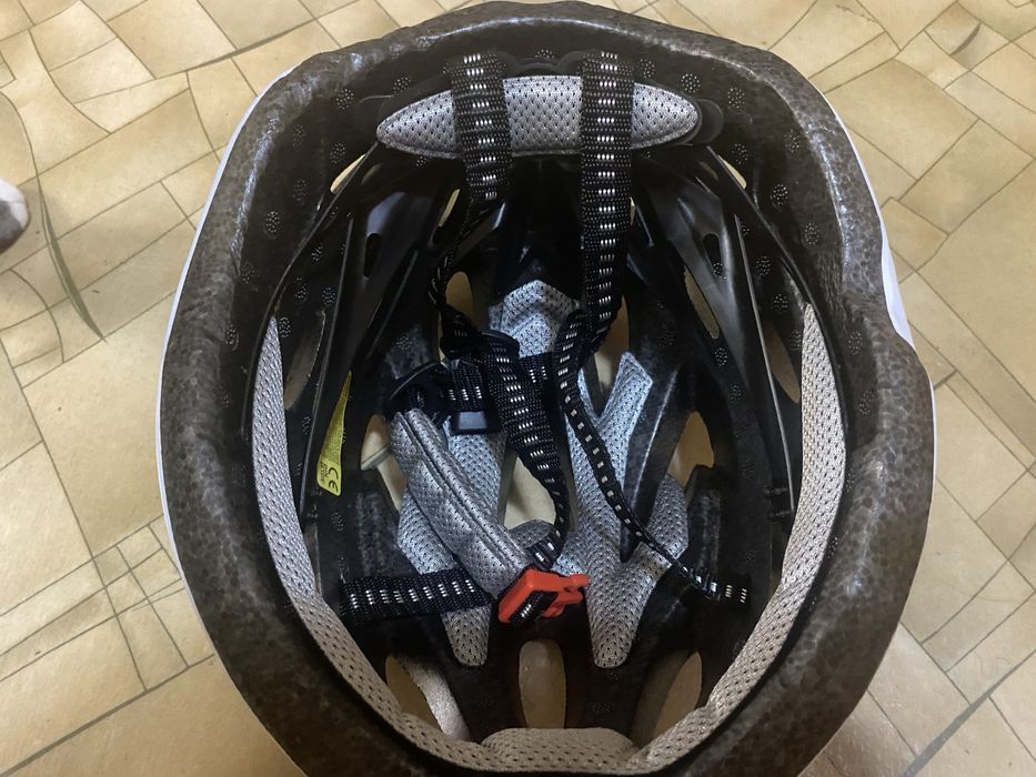 Шлем велосипедный