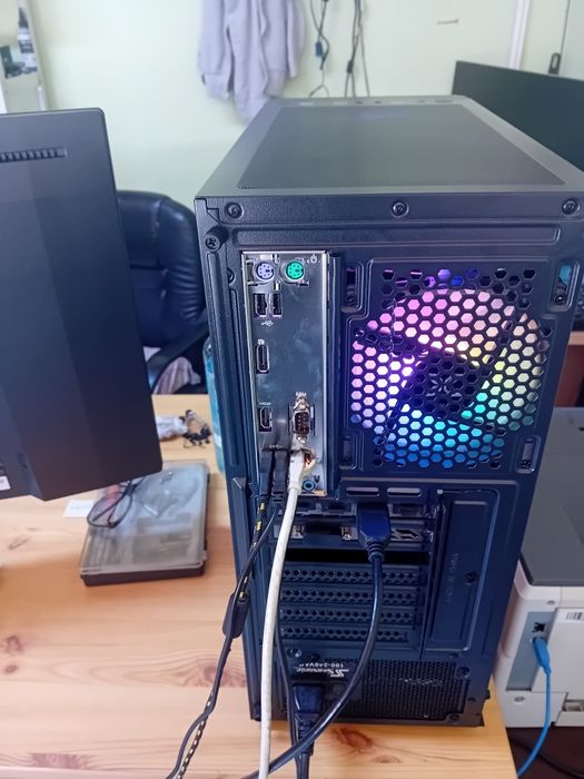 Геймърски компютър   i5 10500