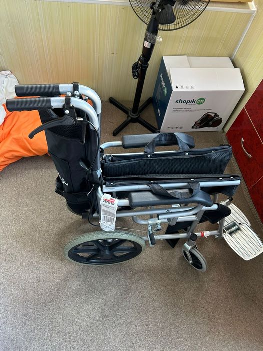 Инвалидная коляска