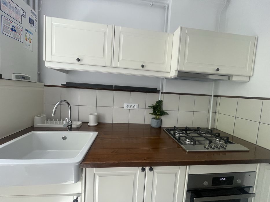 Inchiriez apartament 2 camere central