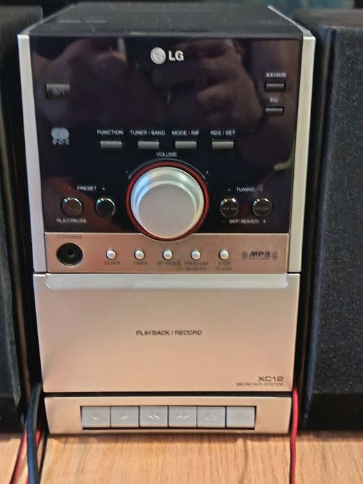 Vând combină audio LG