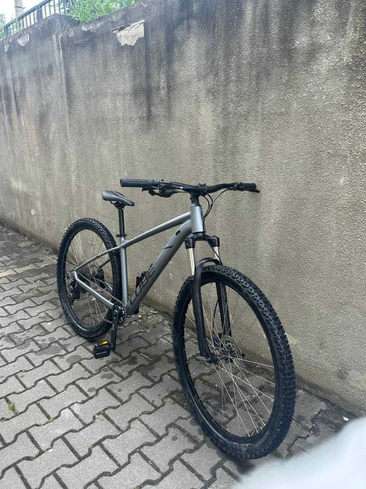 Vând bicicletă CUBE AIM Pro Slateblack
