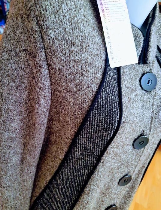 Pardesiu/jacheta dama sezonul rece, super model, div.mărimi: 46,48,50