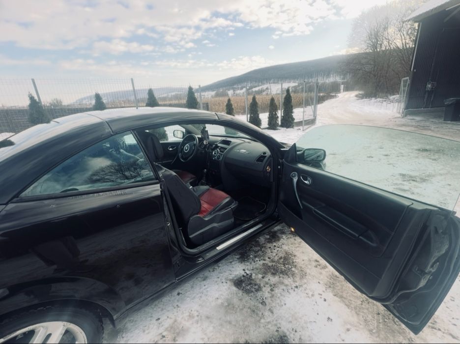 Renault megane cabrio , an de fabricatie 2005 motor 1. Vă 9tdi