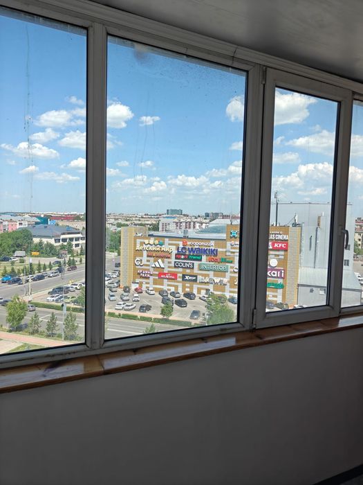 Продам 4ком квартиру район Достык мол