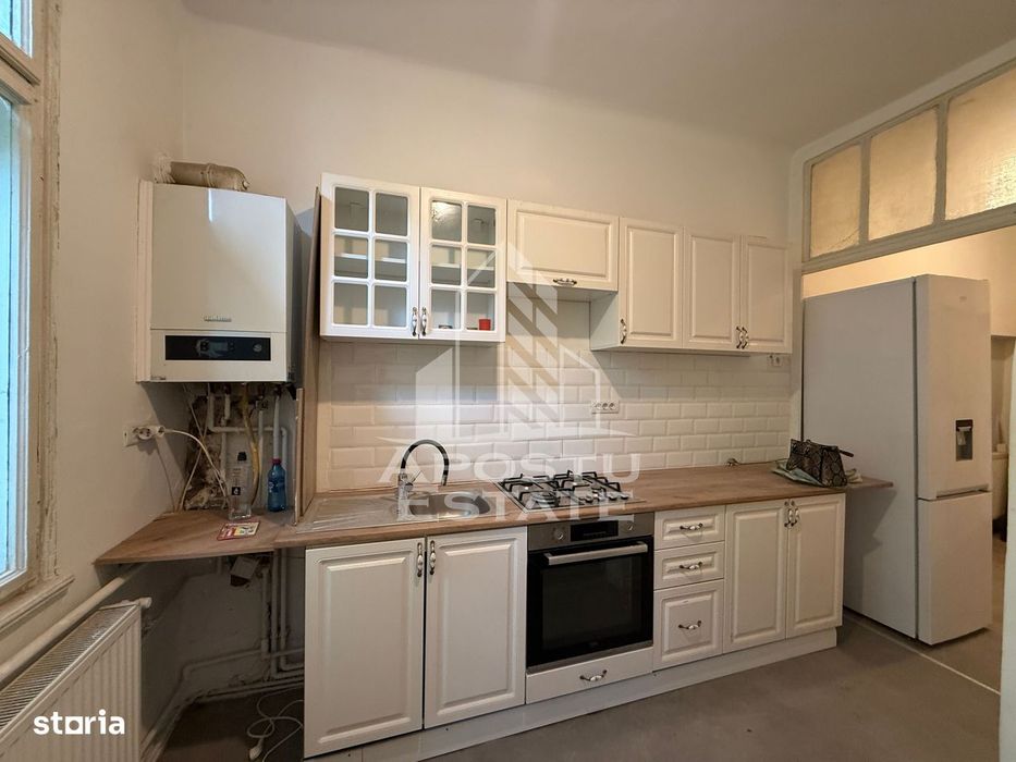 2 camere si boxa, loc de parcare, zona Elisabetin parc Carmen Sylva