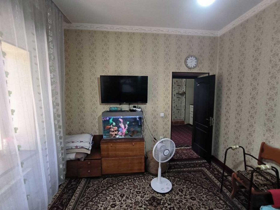 Kotej sotiladi Qorasu 6 Продается коттедж на Карасу 6