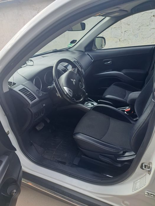 Mitsubishi Outlander 2. 0 LPG Automatic   2010 г.   162 000 км