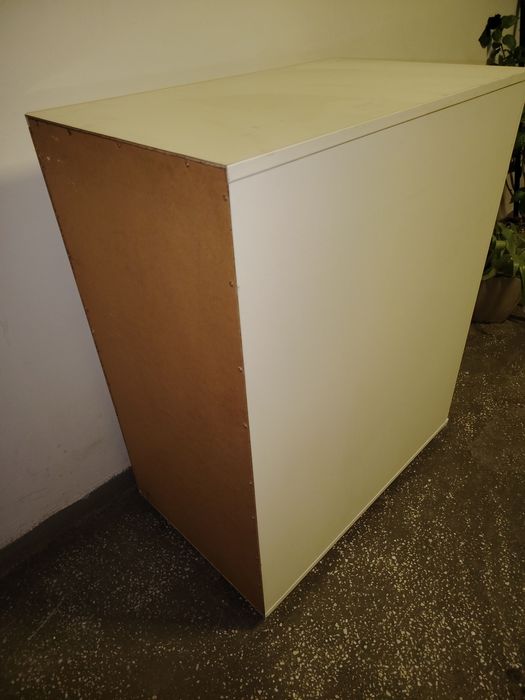 Dulap depozitare pe roti.. Cote 48 x 80x 100cm.