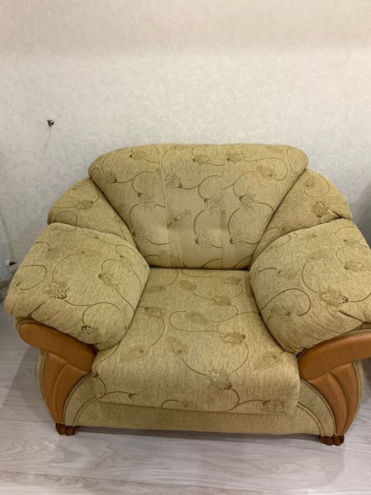 Продам мягкий уголок