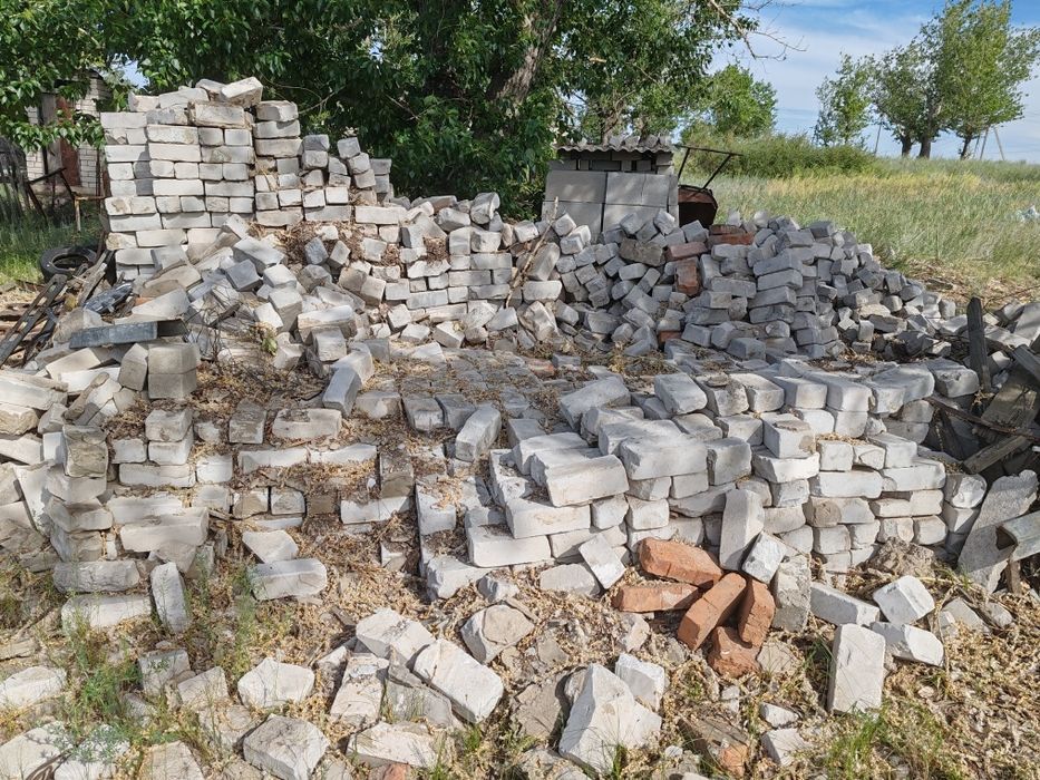 Кирпич силикатный б/у
