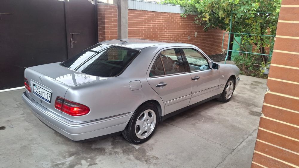 W210 сатылады  Мерседес