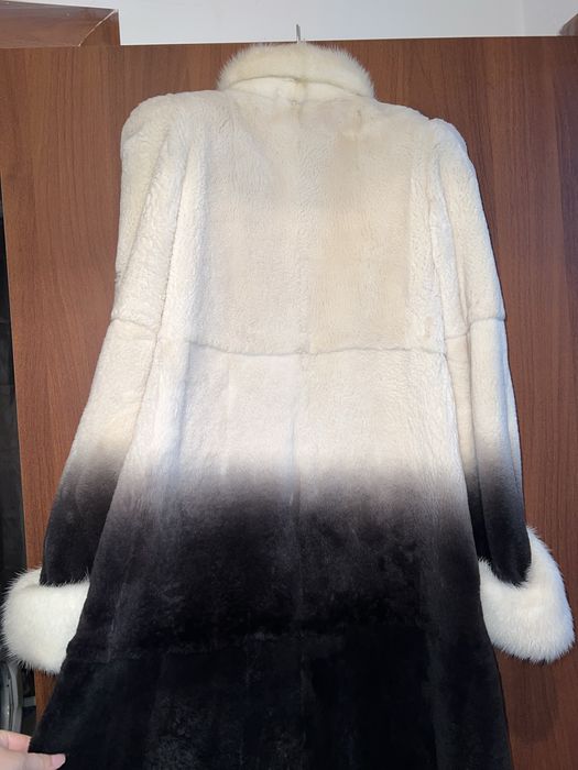 Продаю норковую шубу