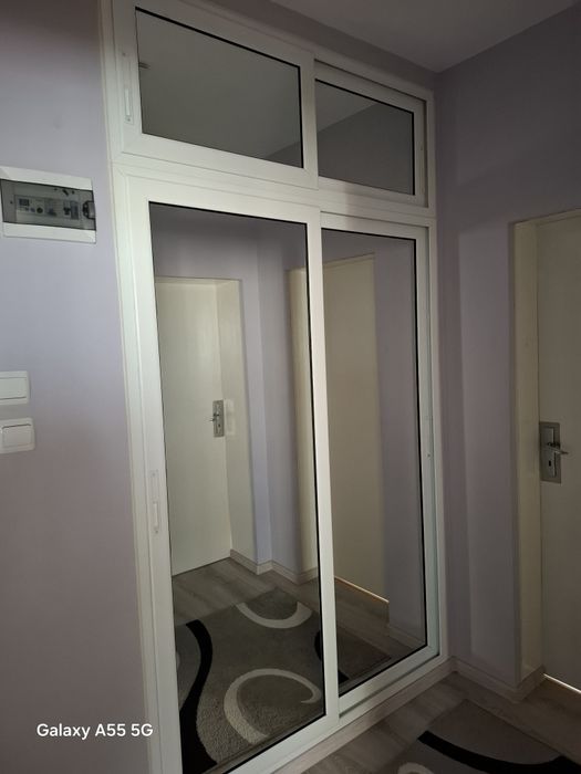 Алуминиеви врати за вграден гардероб