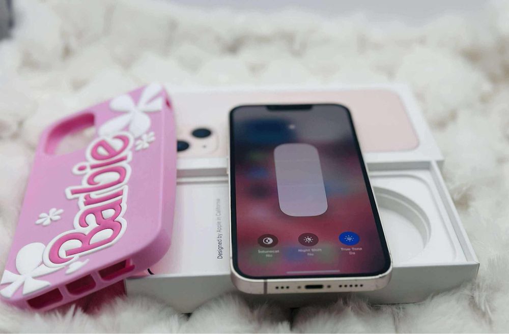 Vand / Schimb Iphone 13 Roz 256 GB Imprcabil