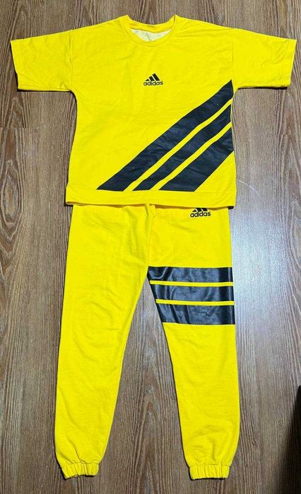 Спортивный костюм Adidas