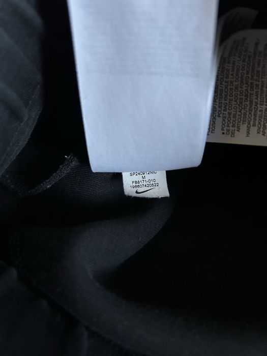 Nike шорти TECH FLEECE