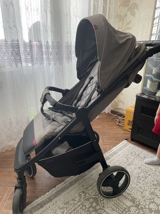 Продам коляску зима/ лето