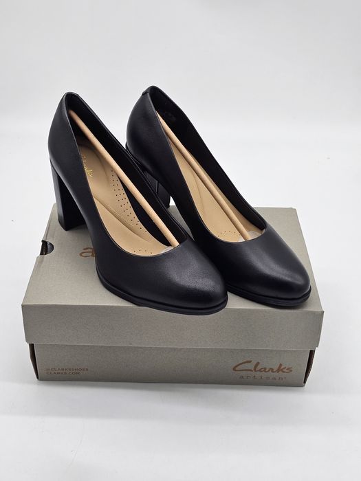 Pantofi CLARKS negri, FREVA 85 COURT, din piele naturala, NOI