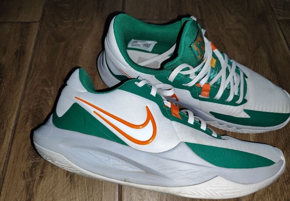 Баскетболни маратонки Nike