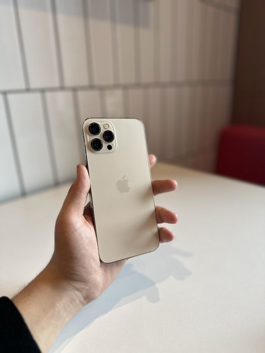 Iphone 12 pro max 83%