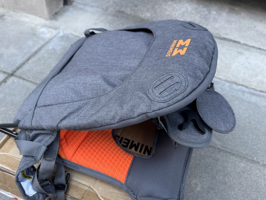 MiniMeis G4 раница за носене на дете / самар