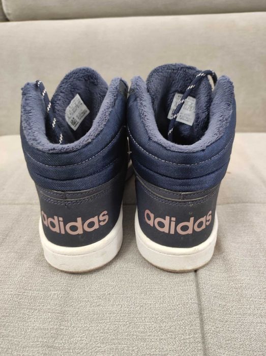 Адидас дамски кецове