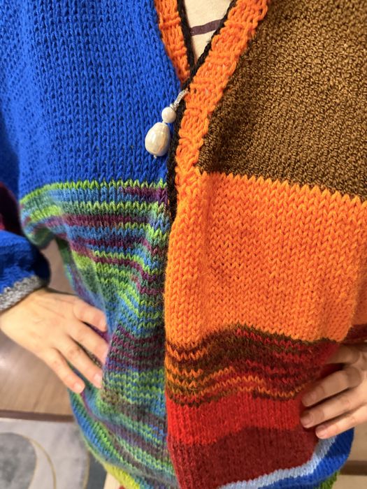 Iskra Art ръчно плетена жилетка