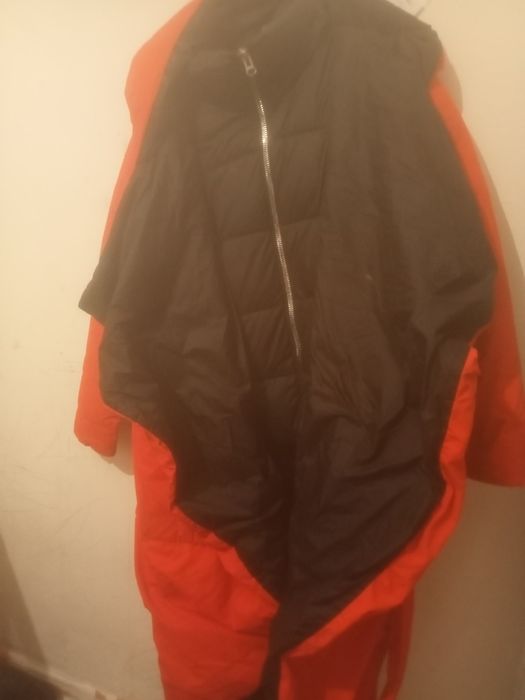 Продам куртку зимнюю 42р