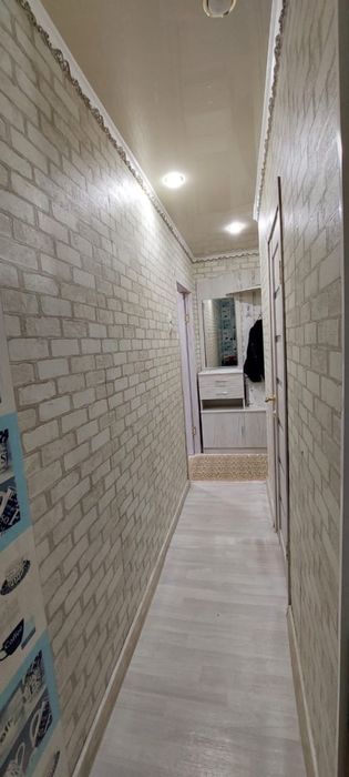 Продам 2 х комнатную молочном дворе