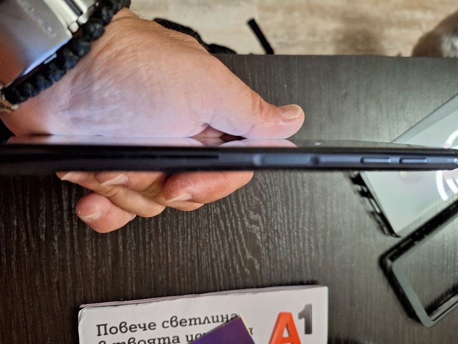 Продавам Samsung A7 2018