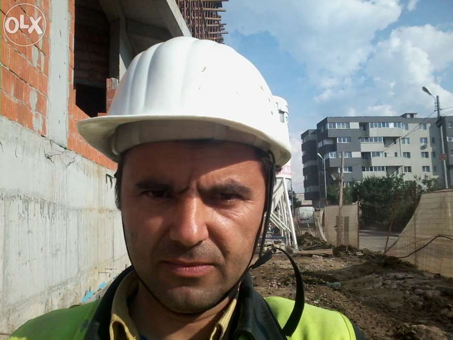 Constructor casa blocuri,cladire birouri,piscina.Antreprenor general