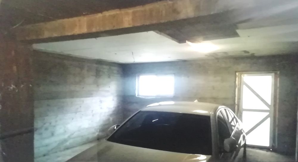 Vand apartament 1 camera bloc nou Cantemir, demisol inalt cu geamuri