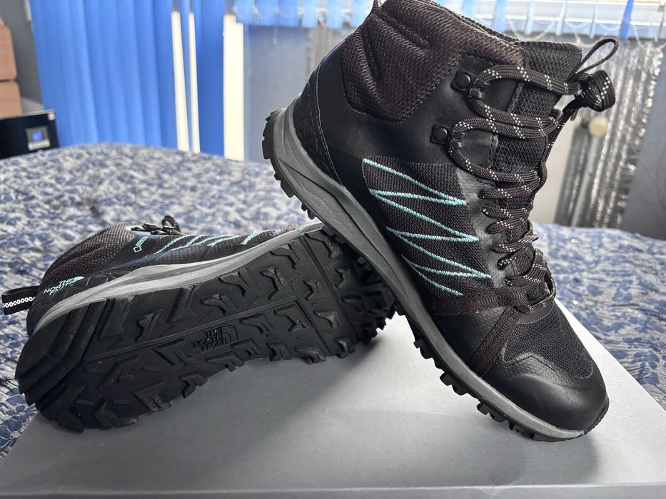Високи обувки THE NORTH FACE GORE TEX 39,5