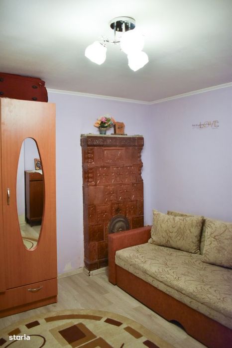 PROPRIETAR -  Casa cu teren de vanzare
