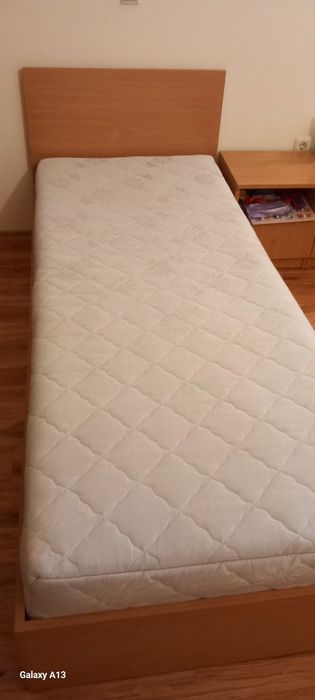 Продавам 2бр.  Легла 200/80 с матраците