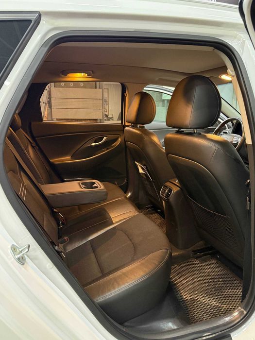 Продается Hyundai i30 2022 года в отличном состоянии