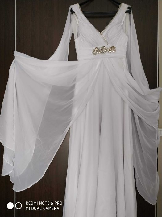 Булчинска рокля с воал