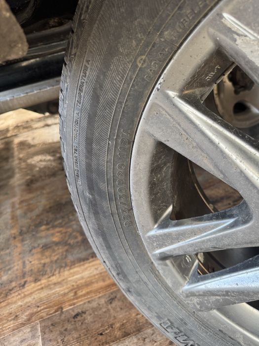 Продам резину с дисками ланд крузер 200