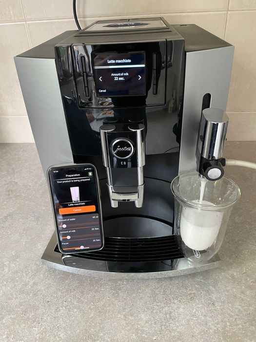 Espresor expresor aparat de cafea jura E8 cu garantie 6 luni