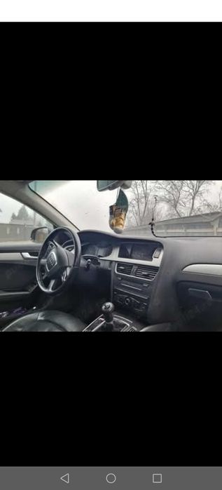 Vând Audi a4 b8 2010 cu motorul stricat. 0757147928